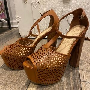 Jessica Simpson Platforms